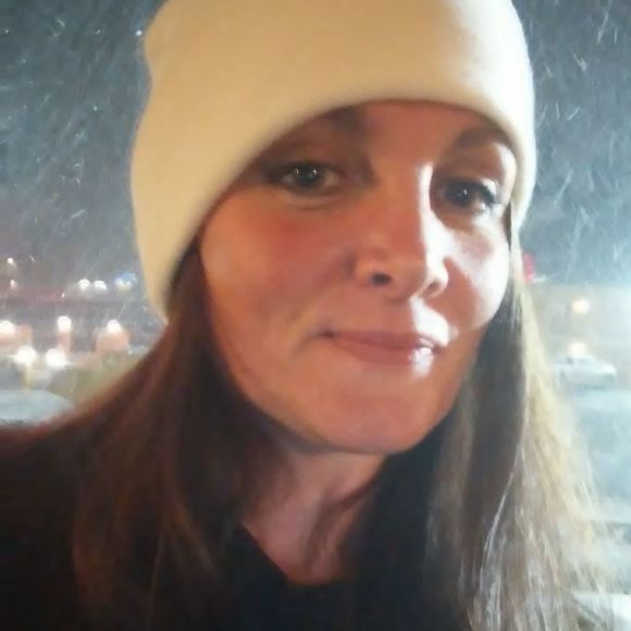 Meet your Posher, Kellie - Picture 1 of 1